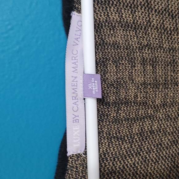 XL dress by LUXE - Picture 3 of 4